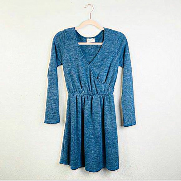 EVERLY Gray Surplice Long Sleeve Empire Mini Dress Size‎ Small - Picture 2 of 6